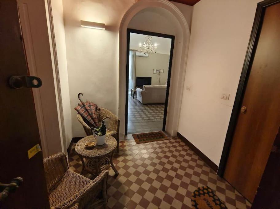 Retroetnea - Appartamento In Centro Storico - Con Camere Comunicanti Catania Exterior photo